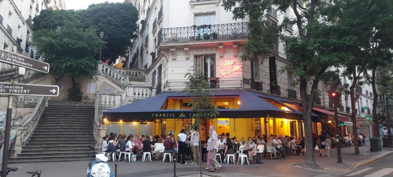 Perfect Studio Down The Sacre Coeur Paris Exterior foto