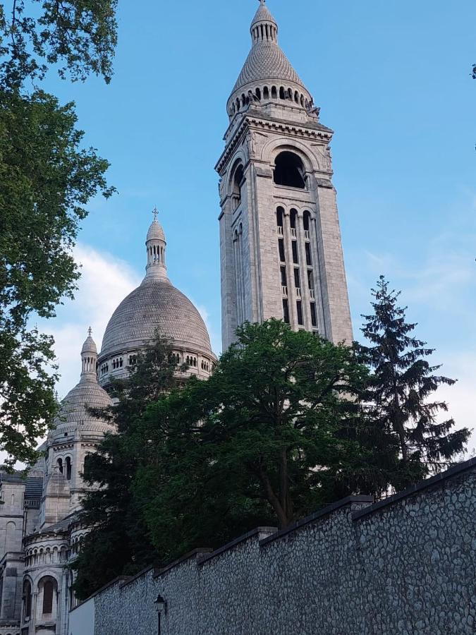 Perfect Studio Down The Sacre Coeur Paris Exterior foto